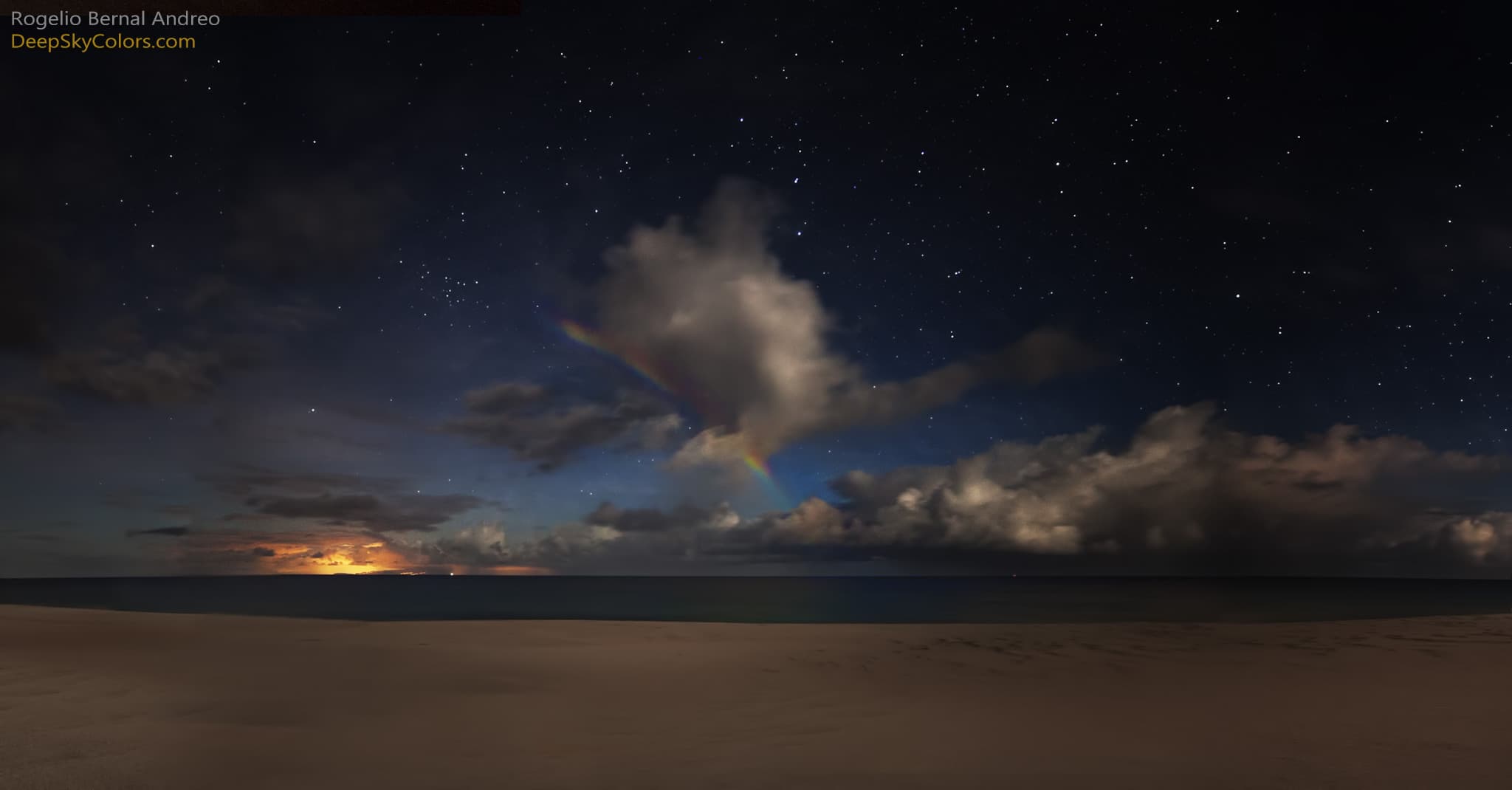 APOD: 2014 September 6 – Moonbow Beach