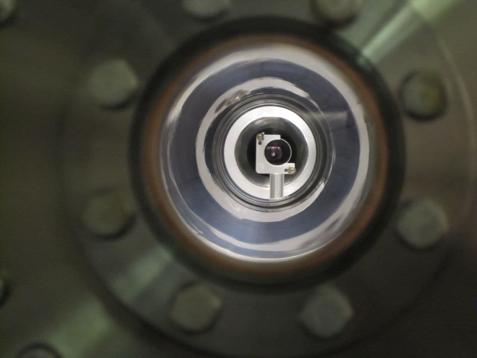 APOD: 2014 September 2 – Holometer: A Microscope into Space and Time