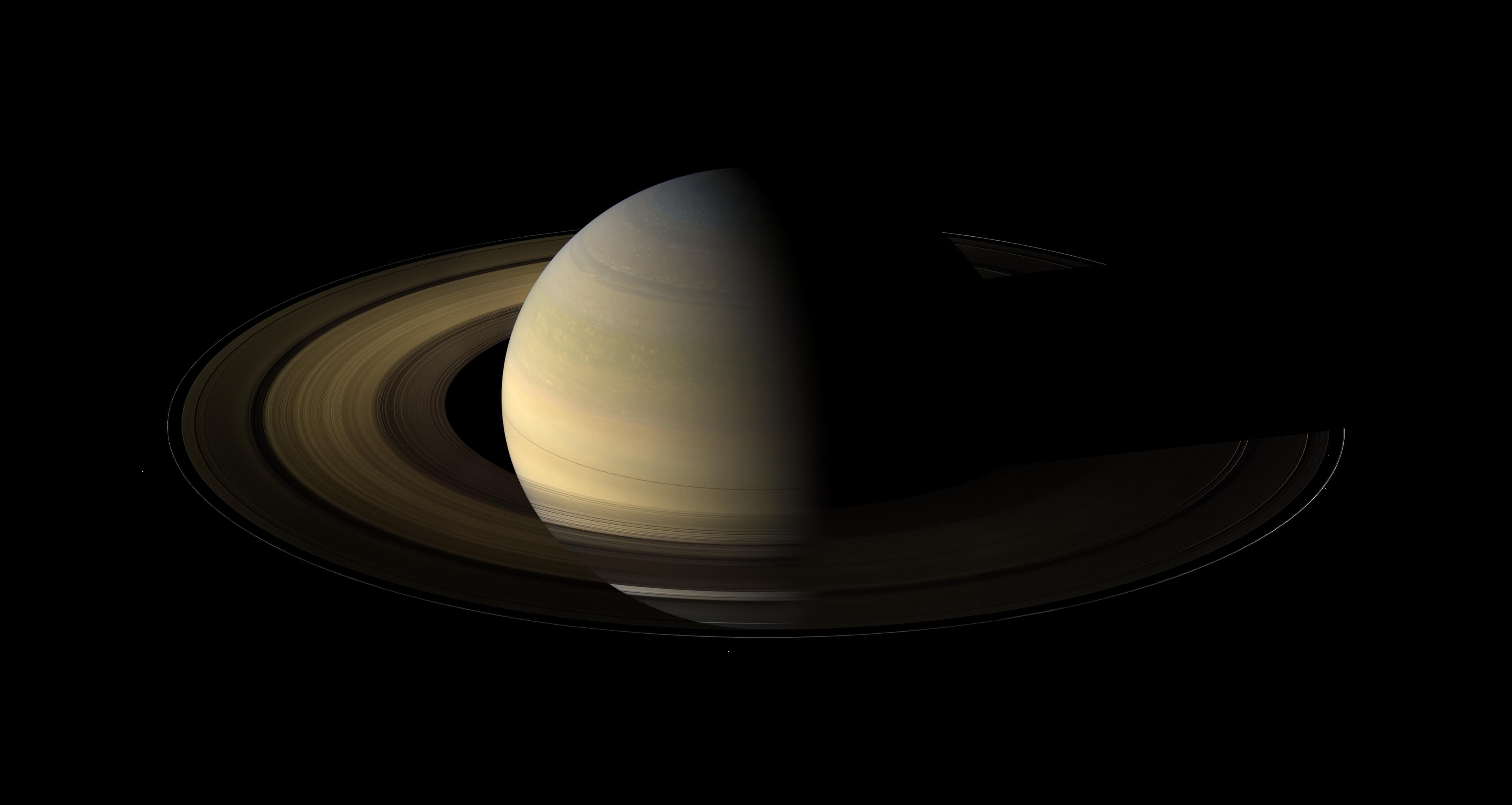 APOD: 2014 September 21 – Saturn at Equinox