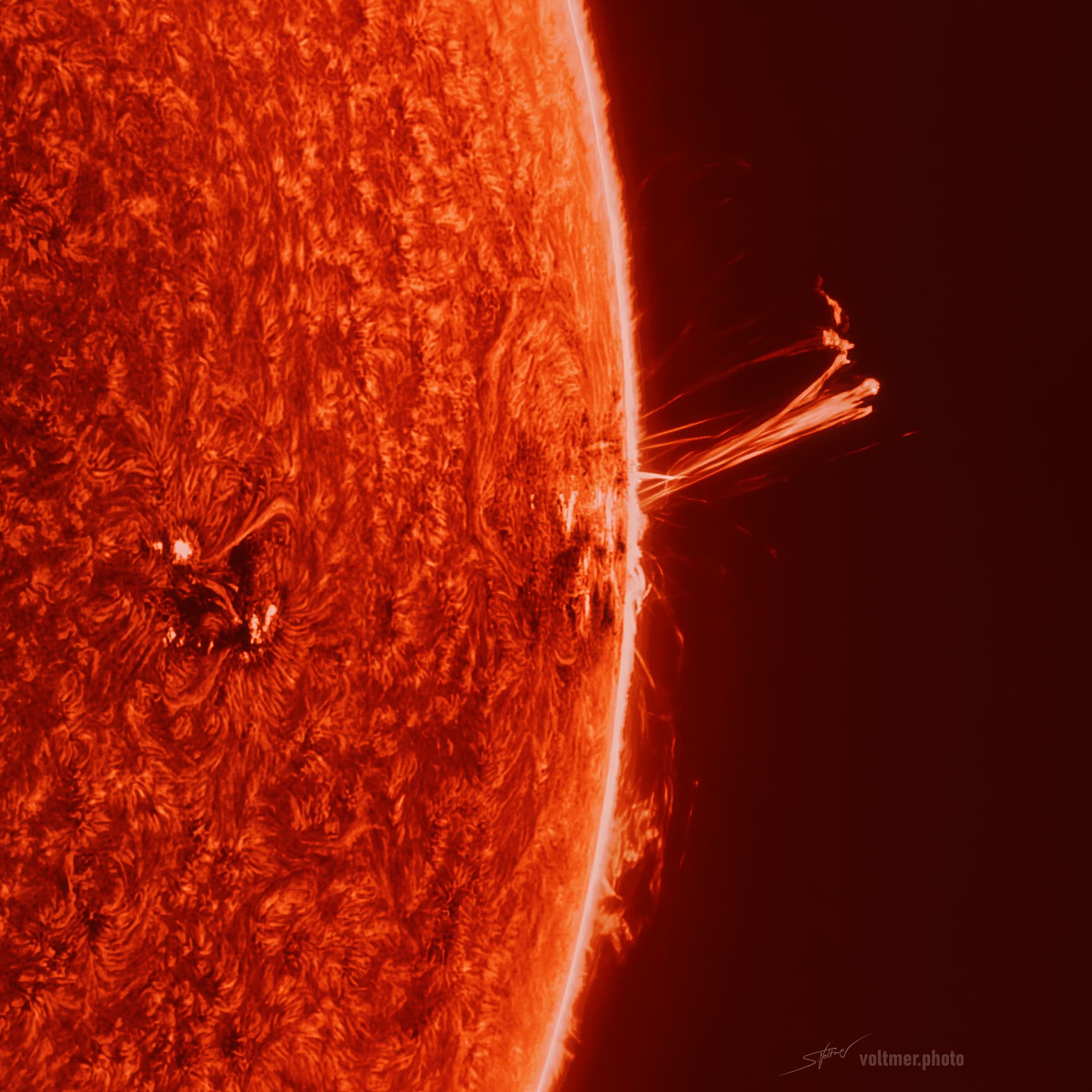 APOD: 2024 May 15 – AR 3664 at the Suns Edge