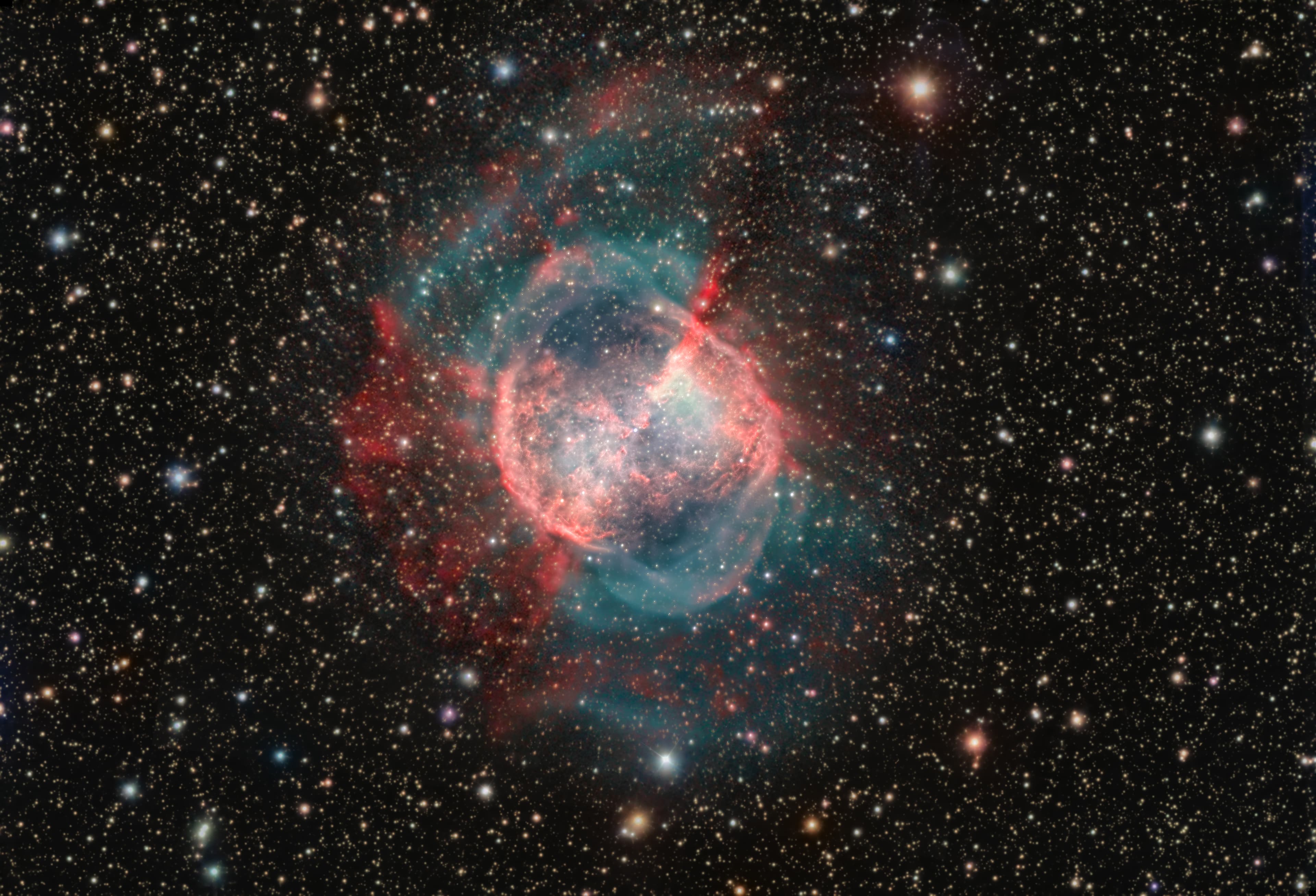 APOD: 2024 October 5 – M27: Not a Comet