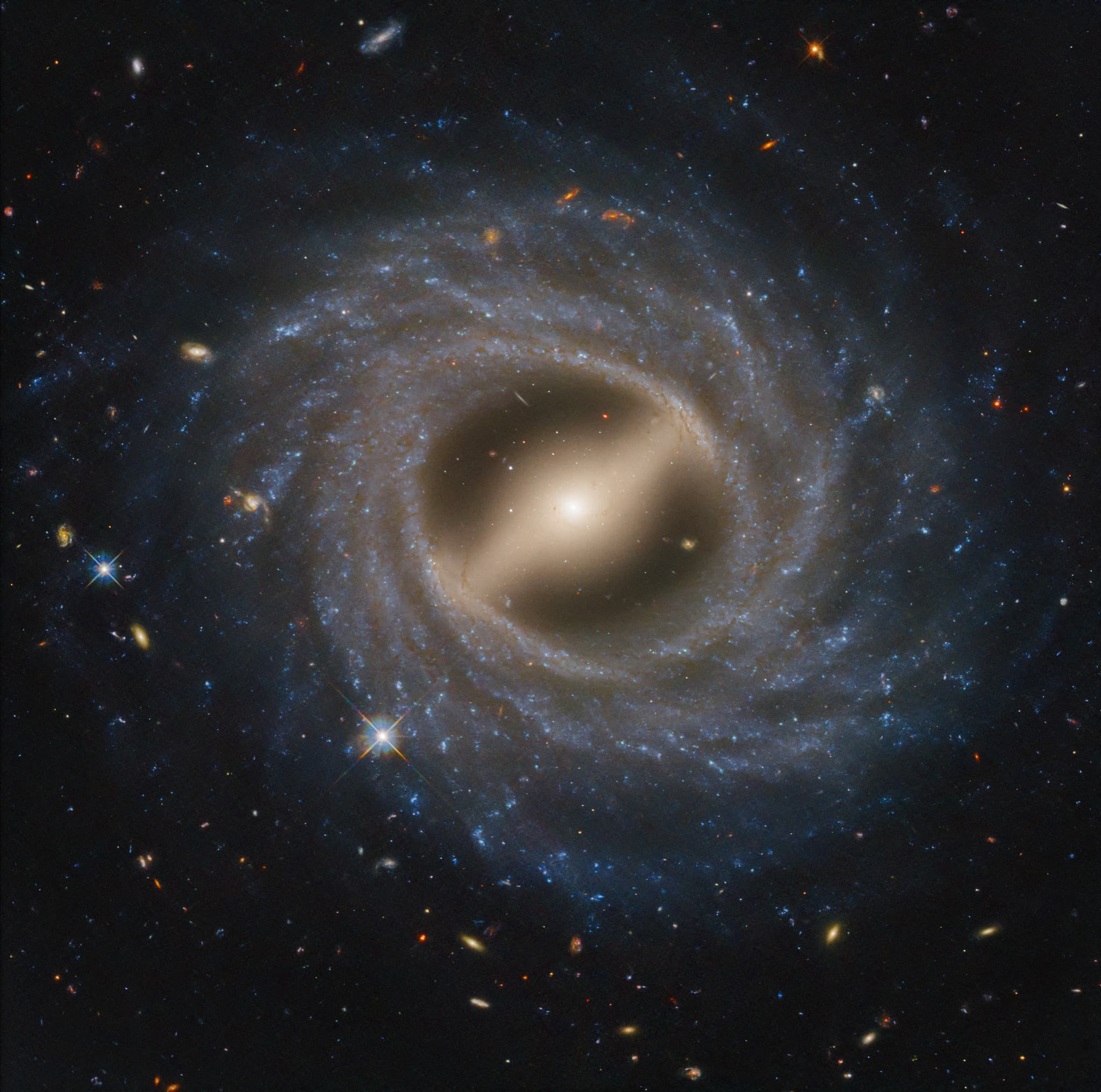 APOD: 2025 April 26 – Barred Spiral Galaxy NGC 5335