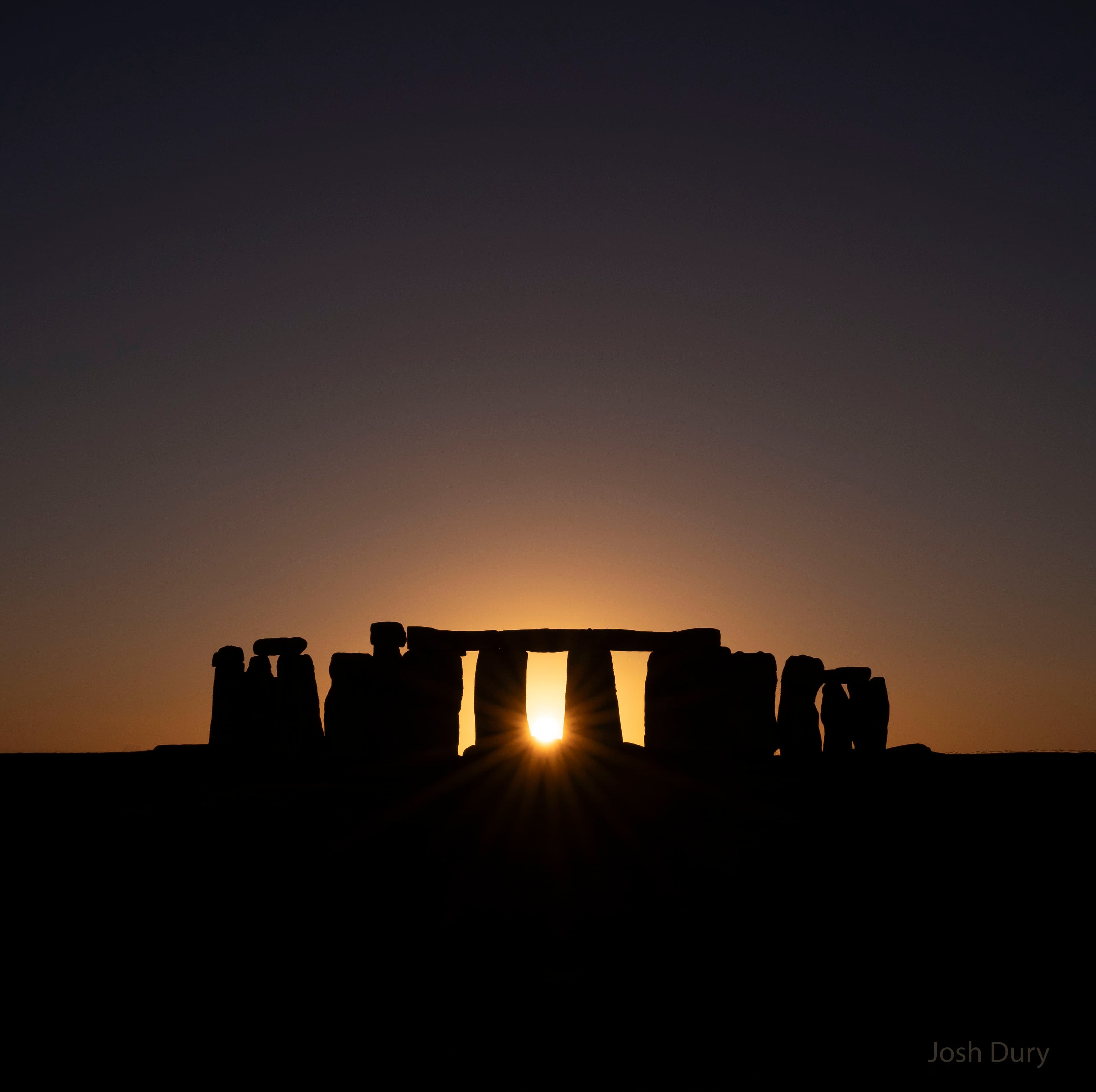 APOD: 2025 December 22 – Sunset Solstice over Stonehenge