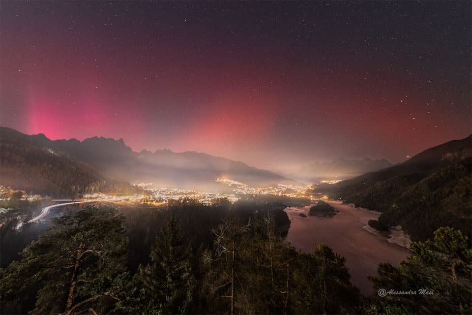 APOD: 2025 January 7 – A New Years Aurora and SAR Arc
