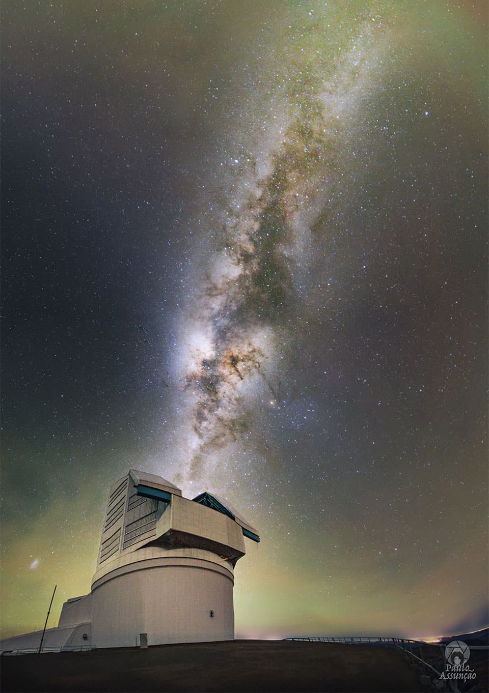 APOD: 2025 June 4 – A Milky Road to the Rubin Observatory