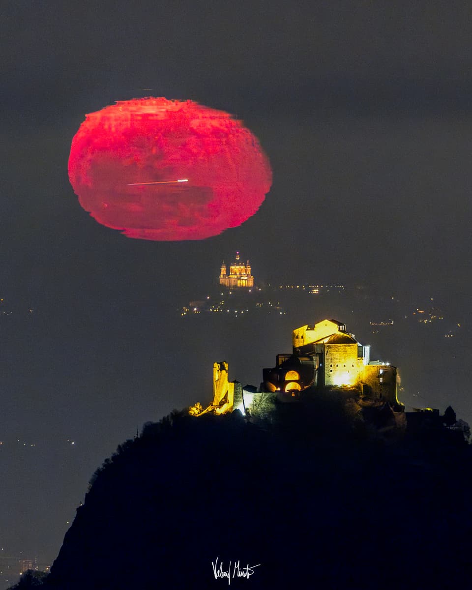 APOD: 2025 March 4 – A Quadruple Alignment over Italy