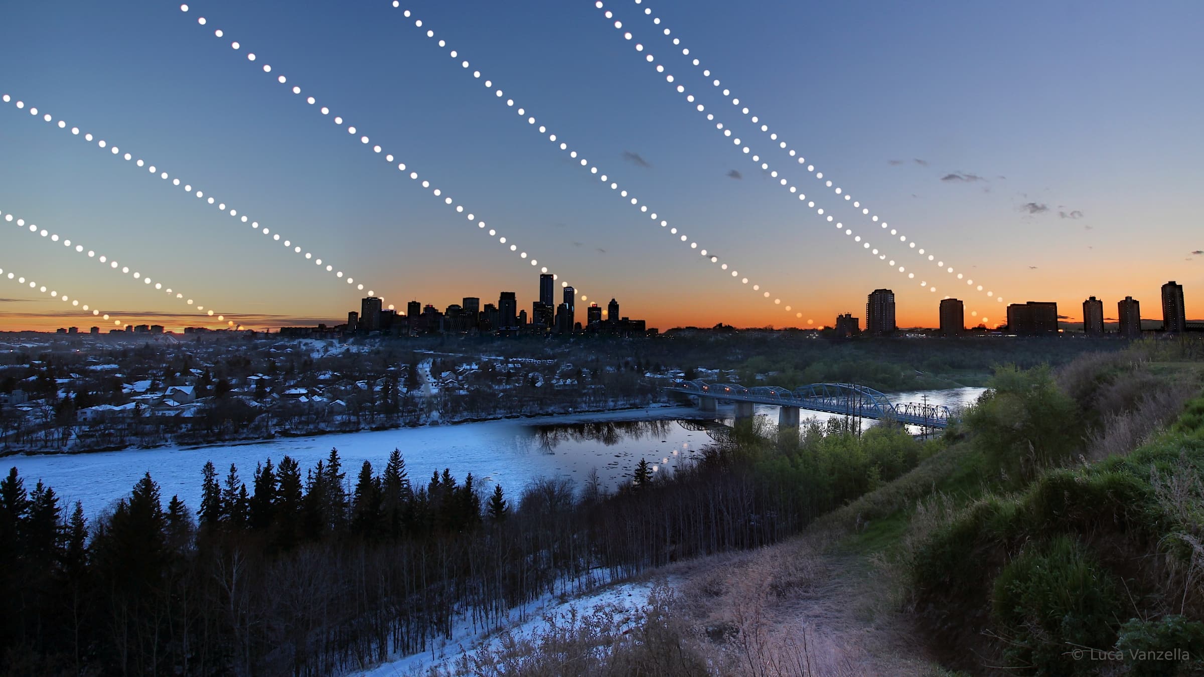 APOD: 2025 September 21 – Equinox Sunset