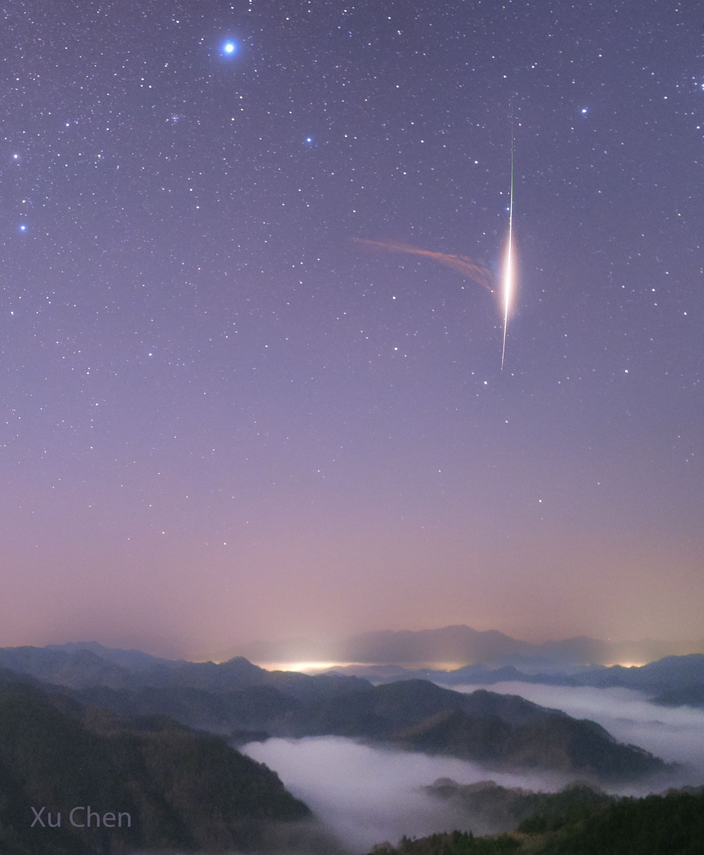 APOD: 2026 January 12 – Meteor Dust
