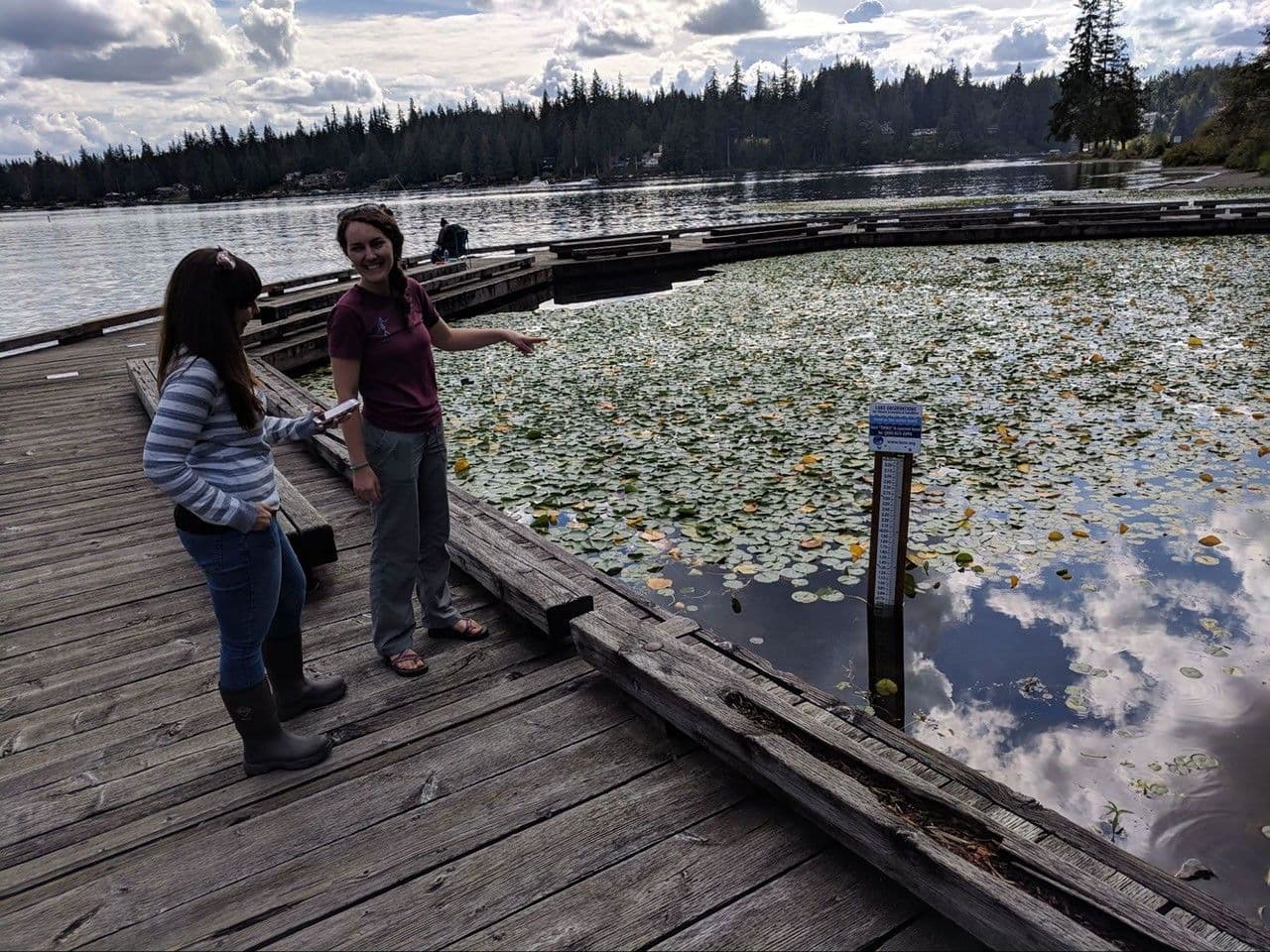 How Small Is Too Small? Volunteers Help NASA Test Lake Monitoring From Space