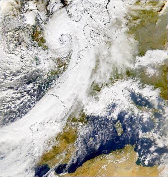Superstorm Sweeps Over England