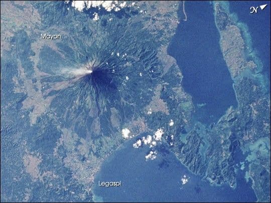 Mayon Volcano, Southeast Luzon, Philippines