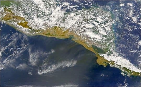 Papagayo Winds Blow Nicaraguan Dust over the Pacific