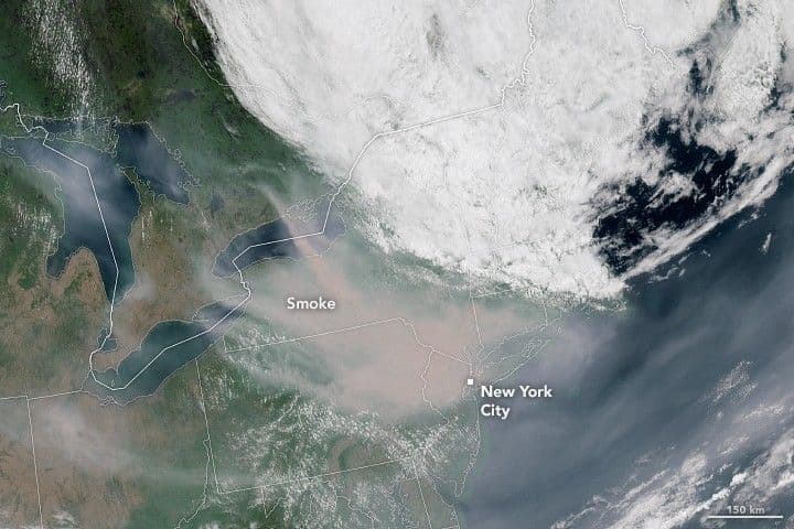 Smoke Smothers the Northeast
