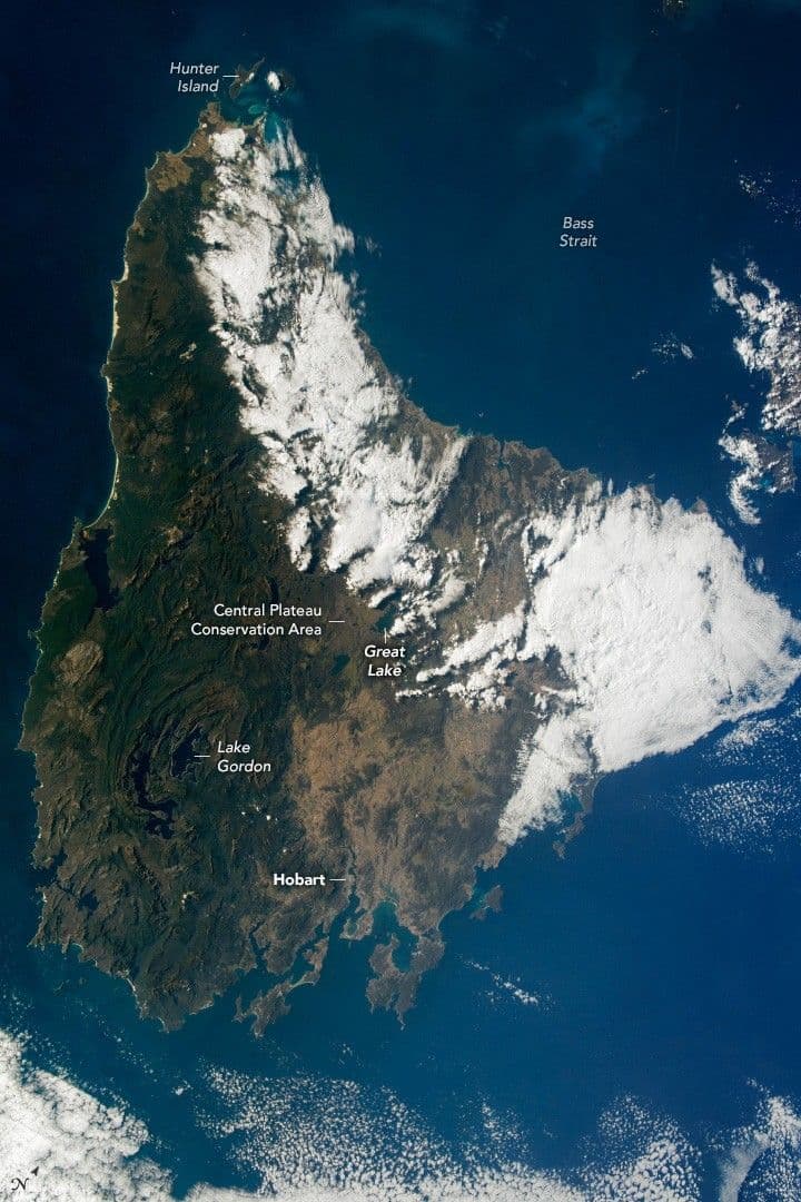 A Wide View of Tasmanian Terrain
