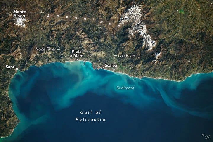 Mountains and Coastal Living Along the Gulf of Policastro