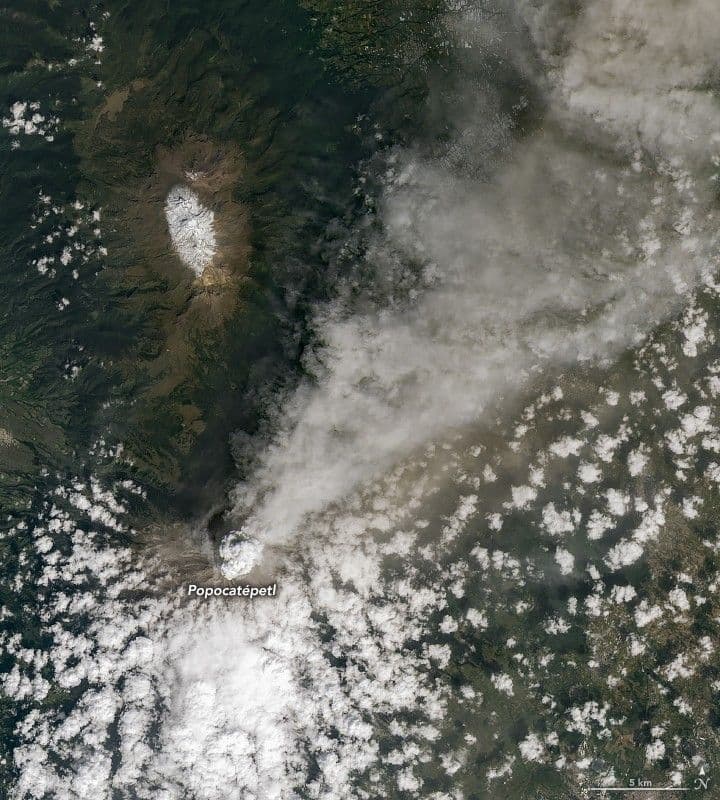 Popocatépetl Continues to Grumble