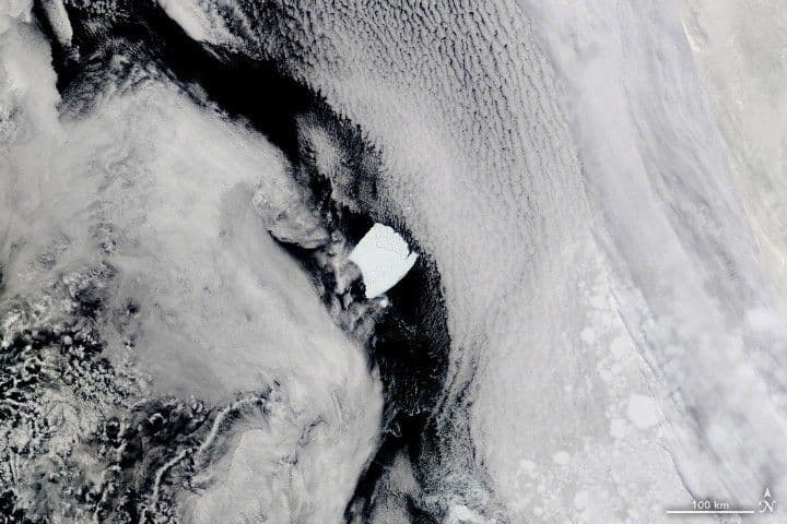 Antarctic Iceberg Spins Out