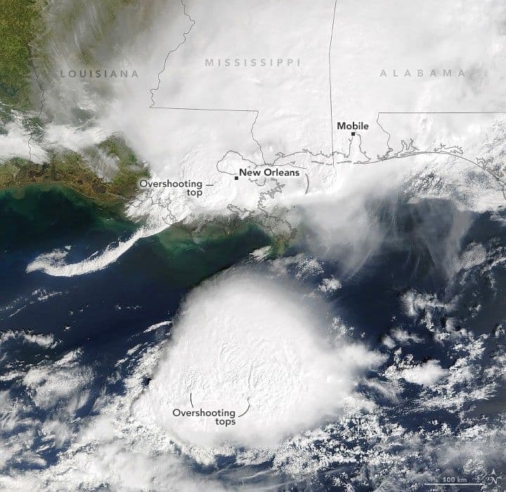 Spring Thunderstorm Thrashes Louisiana
