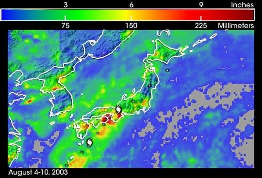 Typhoon Etau Sweeps Across Japan
