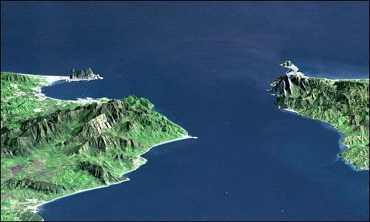 The Strait of Gibraltar in 3D