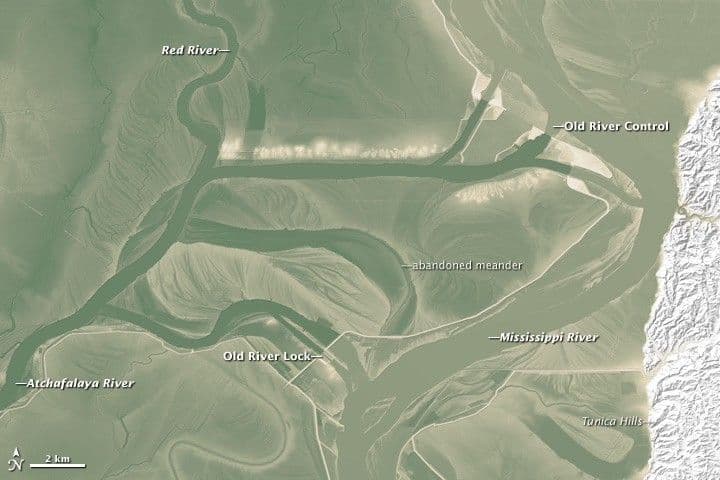 Lay of the Land Between Old River and the Mississippi
