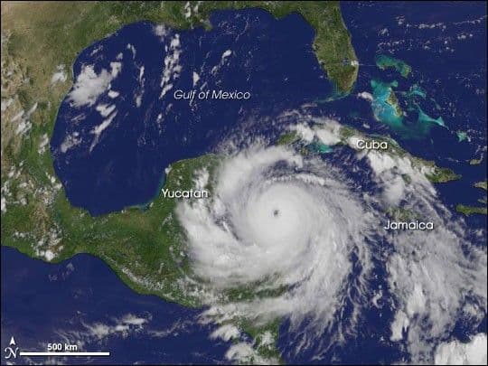 Hurricane Dean Approaches Yucatan Peninsula