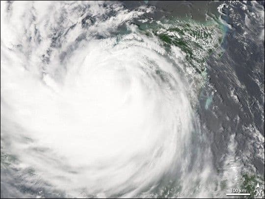 Hurricane Dean Crossing the Yucatan