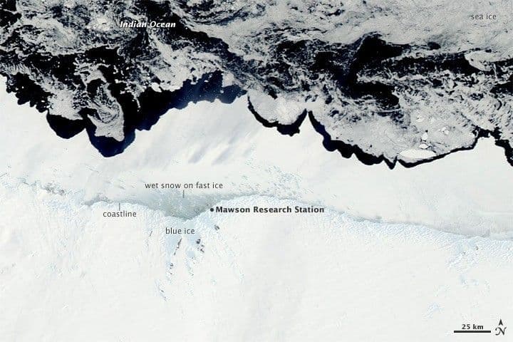 Ice Varieties along the Antarctic Coast