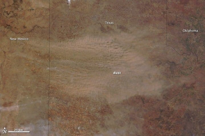Dust Storm Blows Across Texas