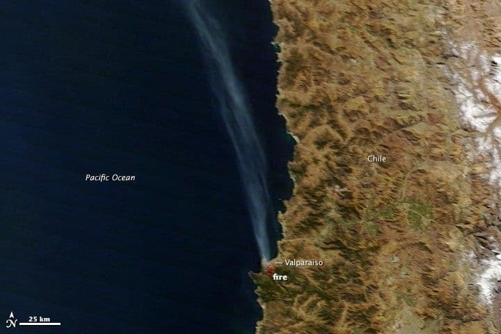 Wildfire Burns Valparaiso, Chile