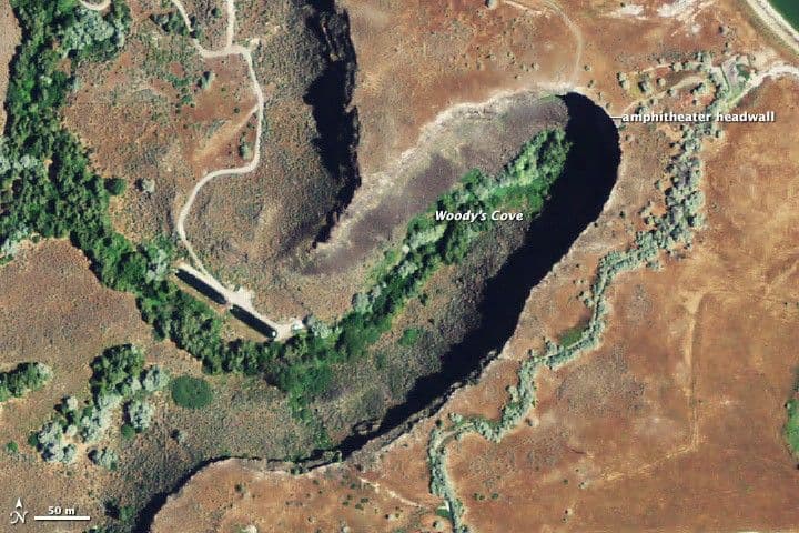 Clues for a Martian Landscape