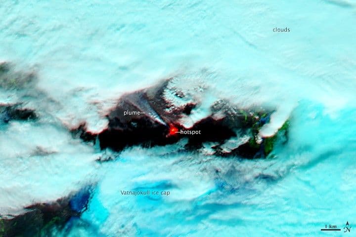 Infrared Views of Bardarbunga