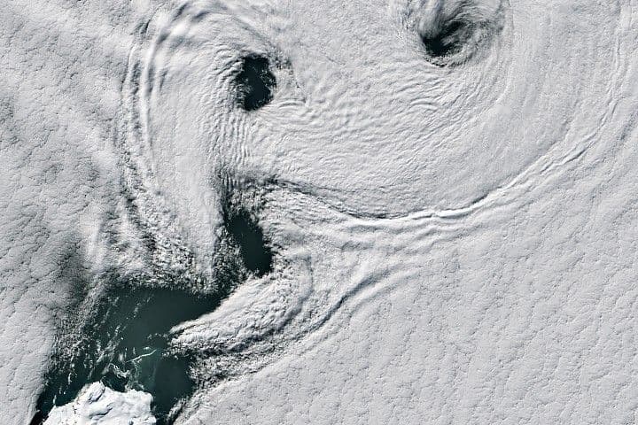 A Sea of Spinning Clouds