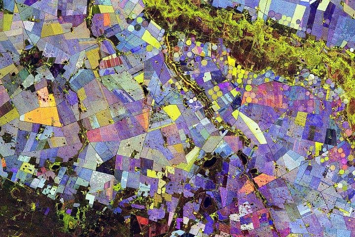 Painting the Growing Season in the Maize Triangle