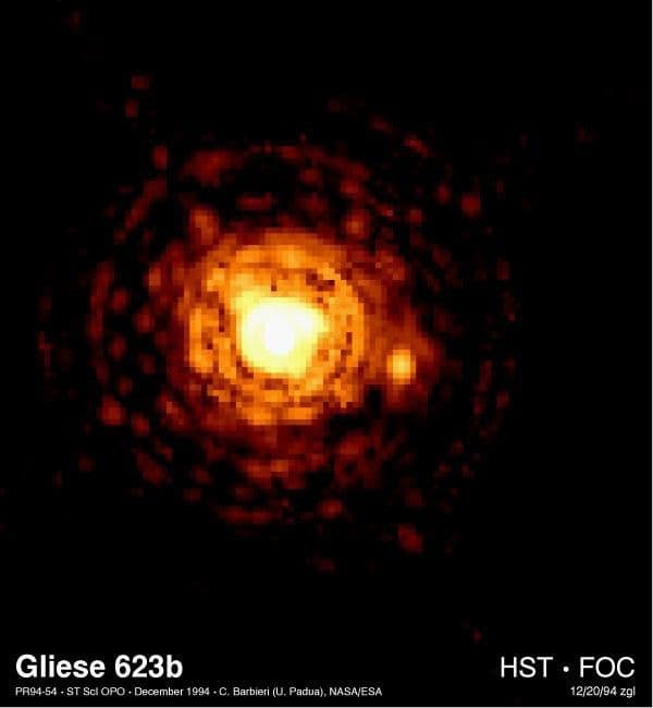Hubble Finds One of the Smallest Stars in the Universe