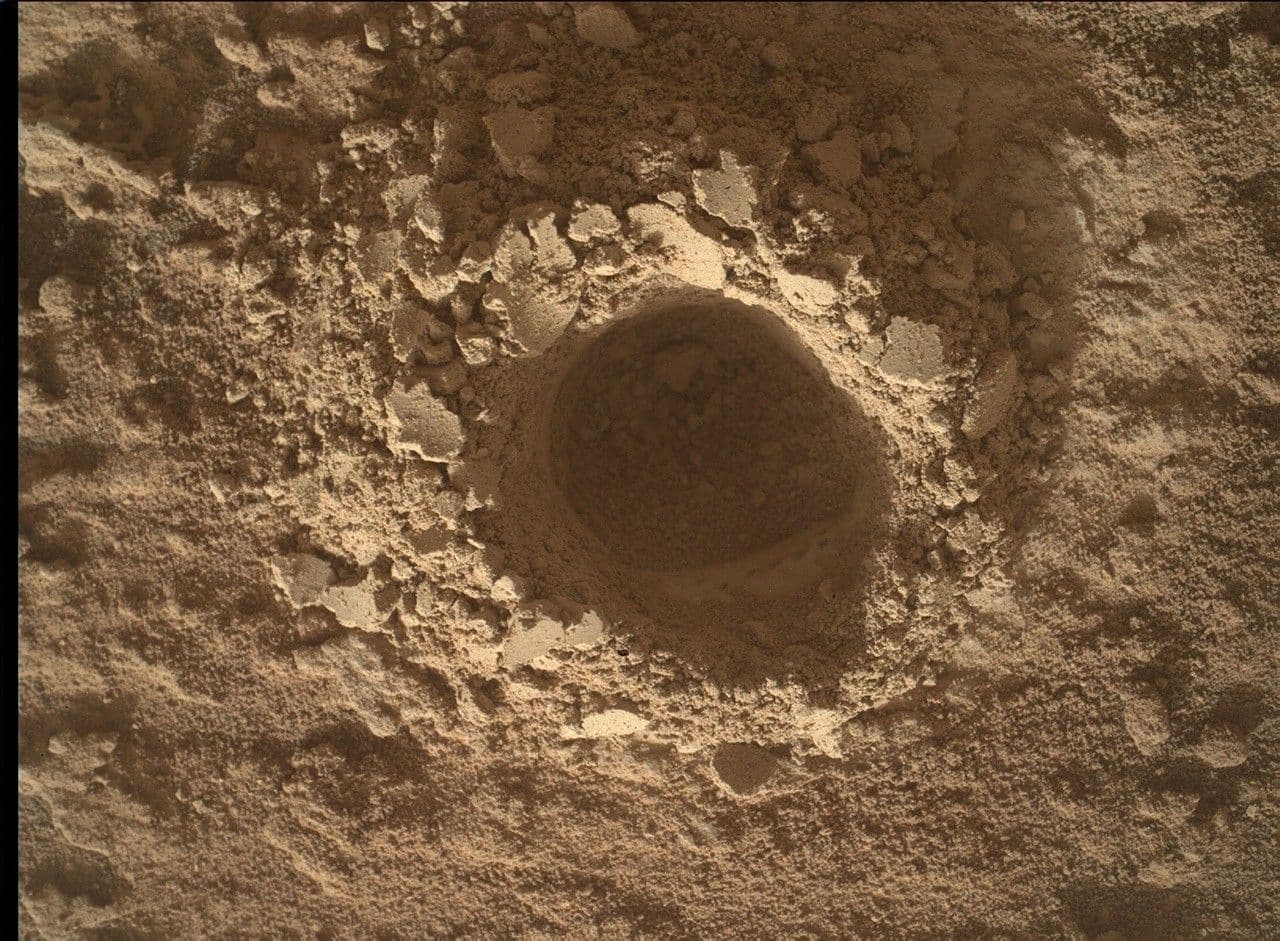 Curiosity Blog, Sols 4723-4730: Digging Into Nevado Sajama