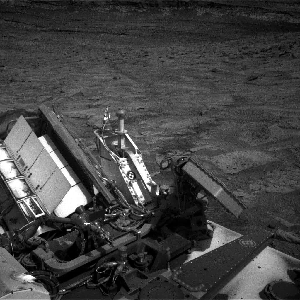 Curiosity Blog, Sols 4859-4866: One Small Crater and Thousands of Polygons
