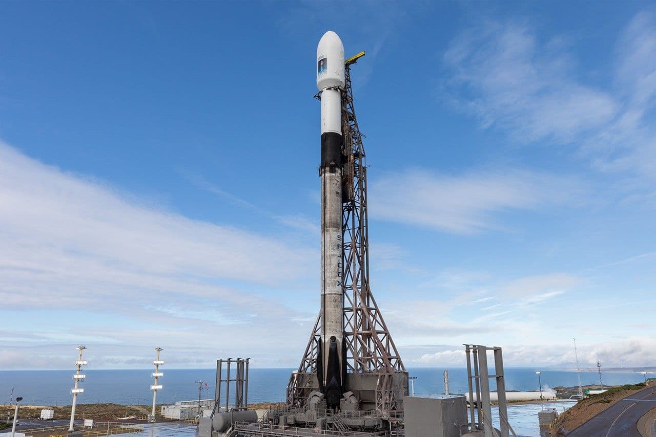 NASA’s Sentinel-6B Spacecraft, Rocket Vertical on Pad Ahead of Launch