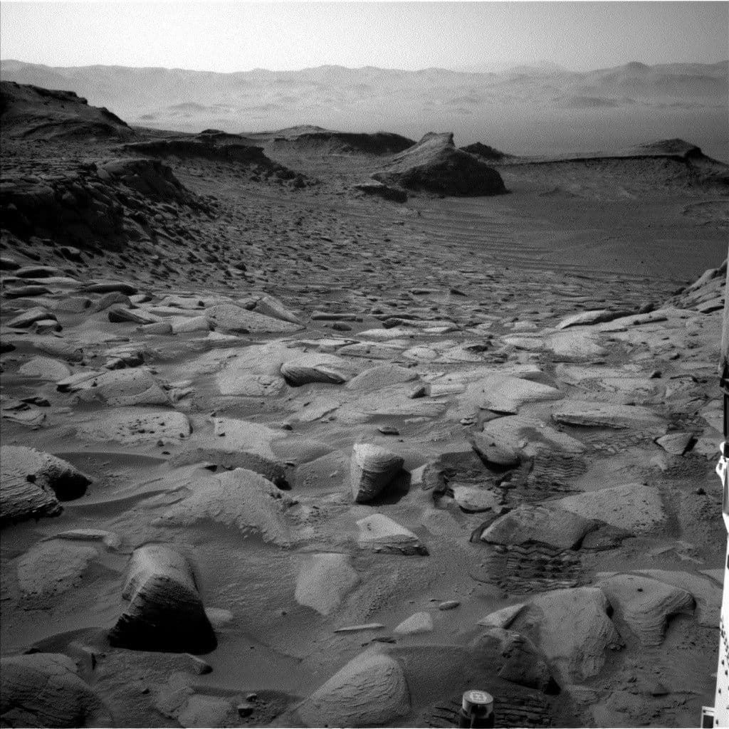 Sols 3810-3811: Full Speed Ahead… Carefully!