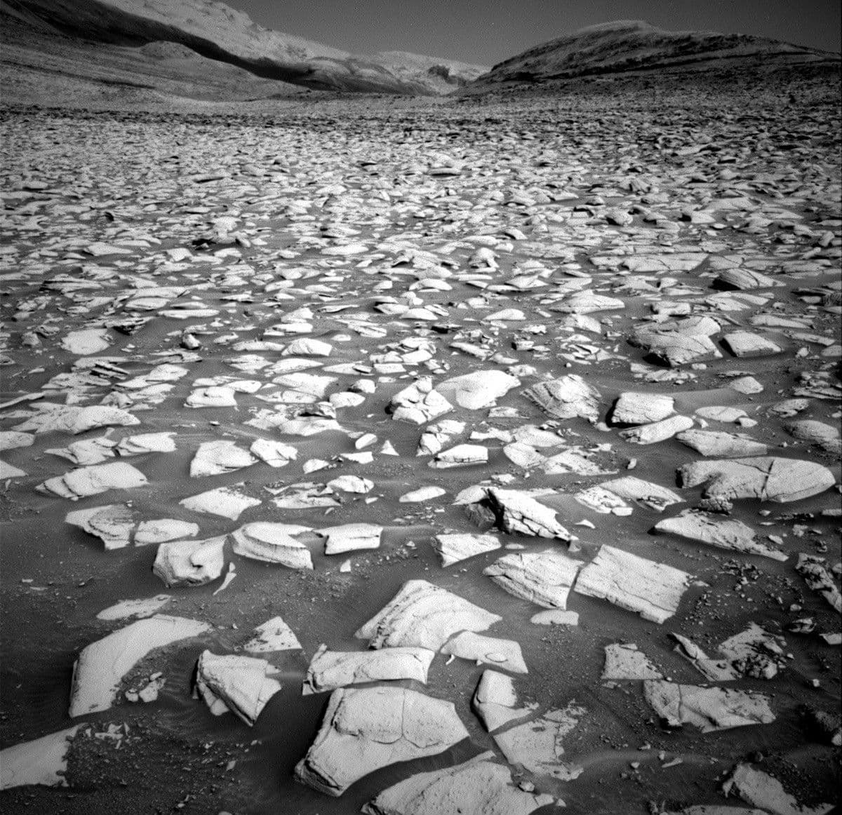 Sols 3941-3942: Follow the Red Bumpy Road