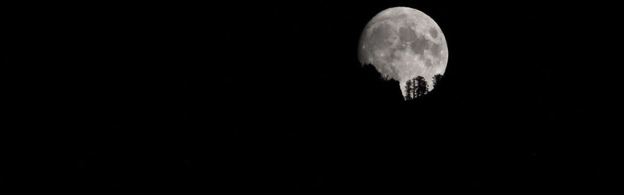 The Moon Illusion: Why Does the Moon Look So Big Sometimes?