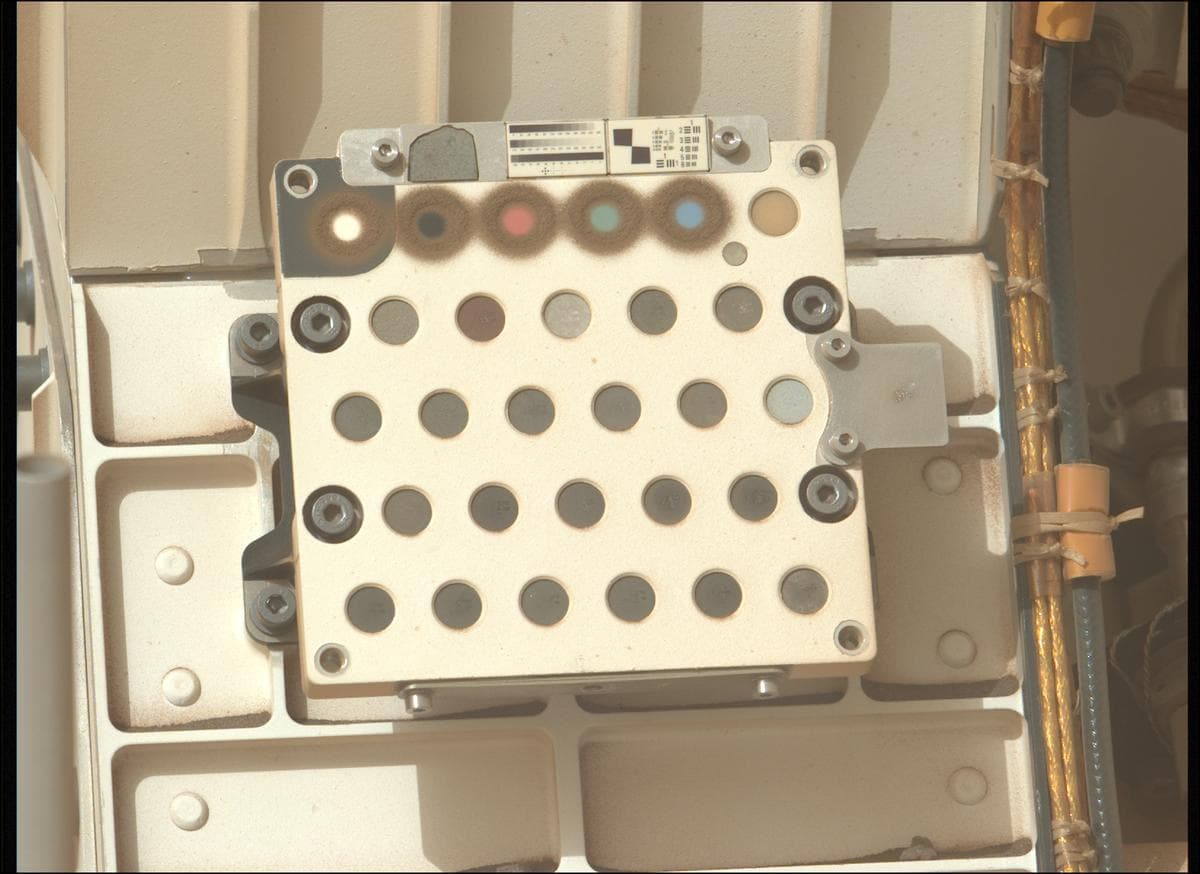 Foto de Marte da câmera MCZ_LEFT