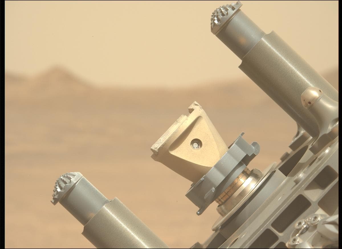 Foto de Marte da câmera MCZ_LEFT