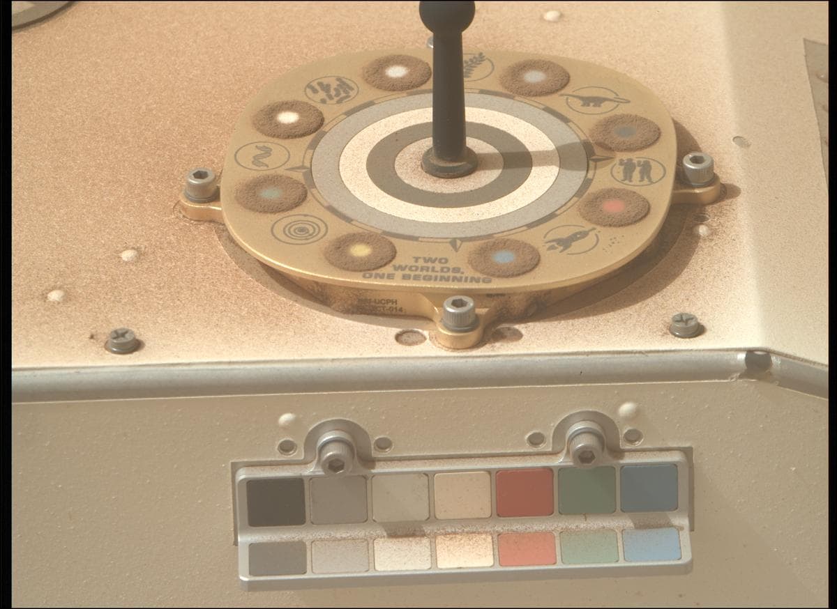 Foto de Marte da câmera MCZ_RIGHT