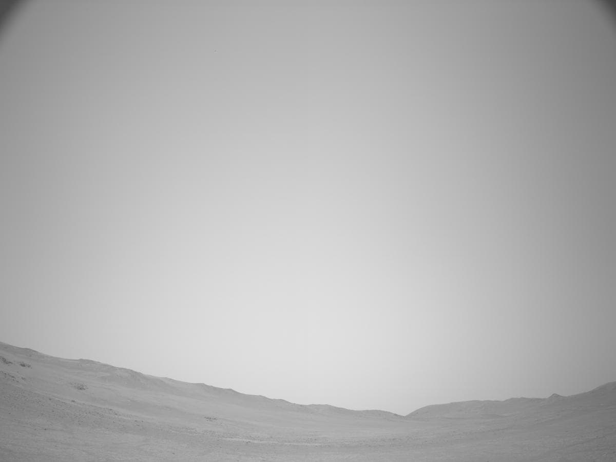 Foto do rover em Marte de 2026-02-13