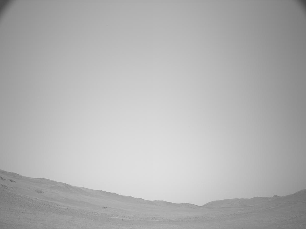 Foto do rover em Marte de 2026-02-13