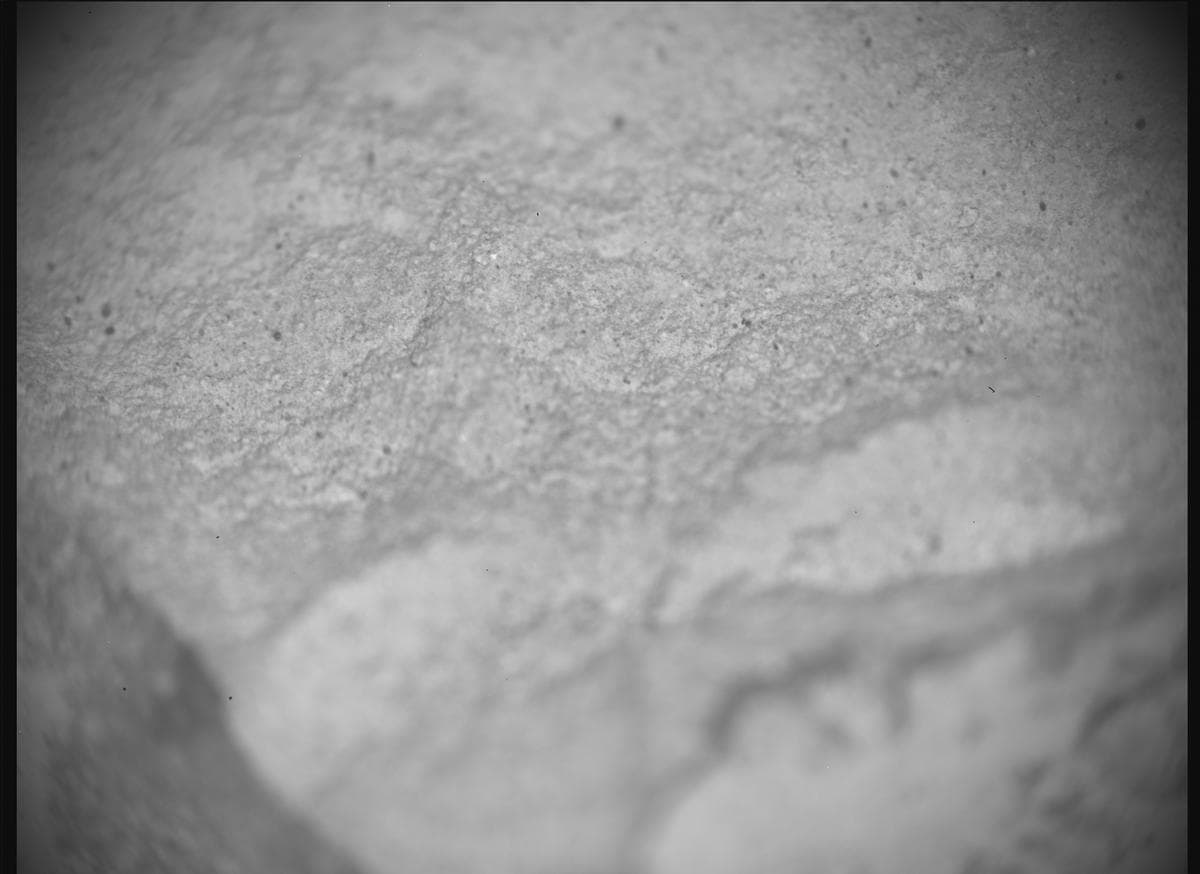 Foto de Marte da câmera SHERLOC_ACI