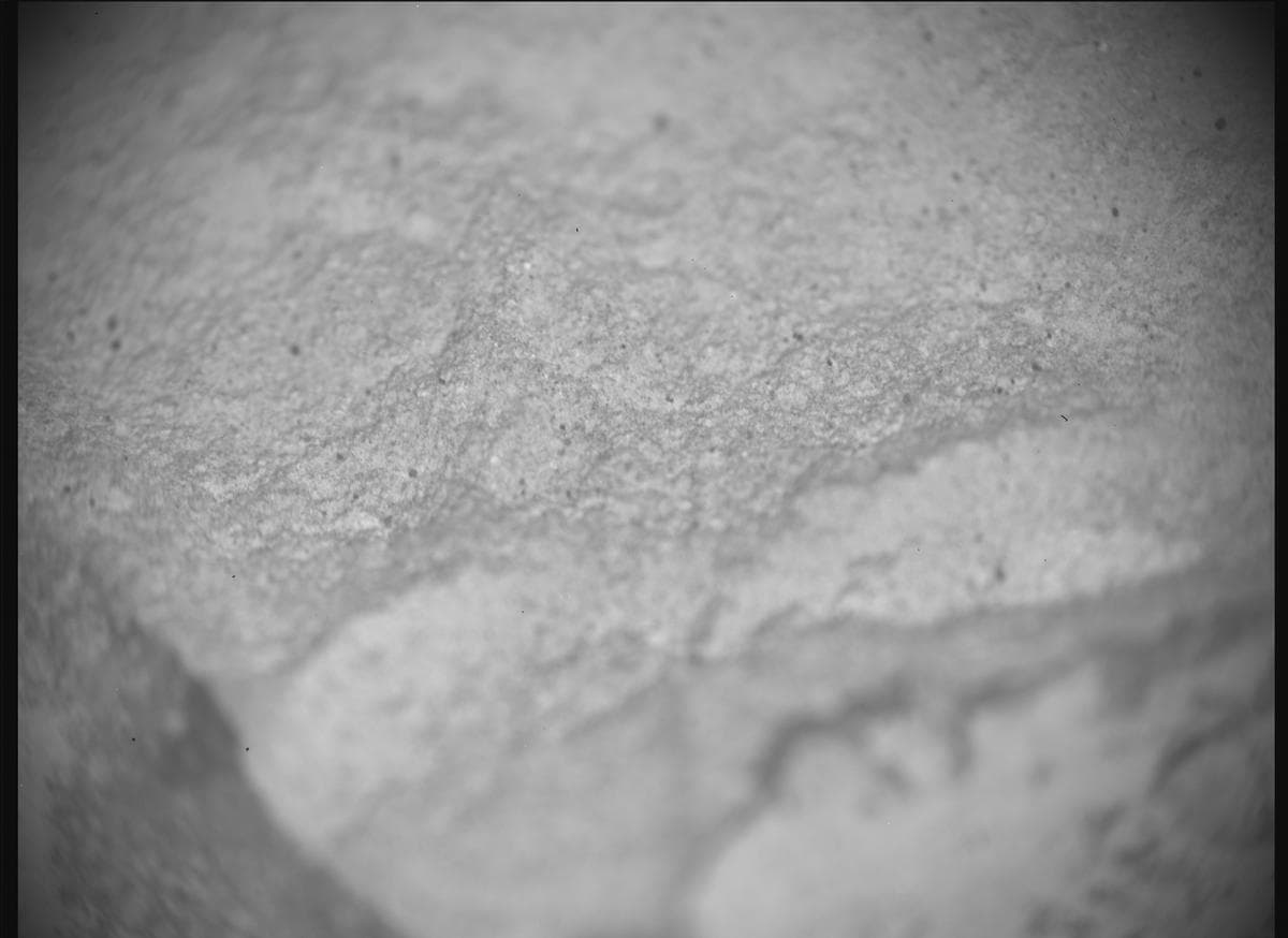 Foto de Marte da câmera SHERLOC_ACI