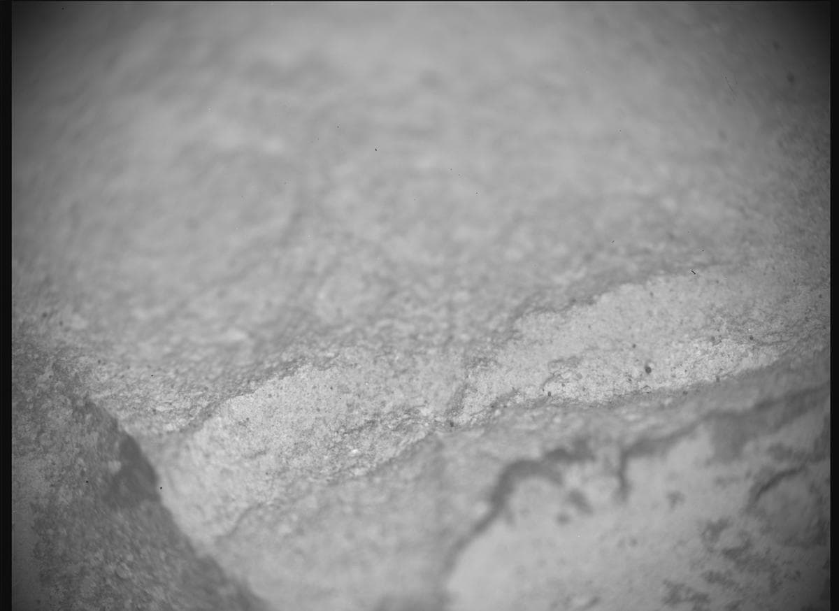 Foto de Marte da câmera SHERLOC_ACI