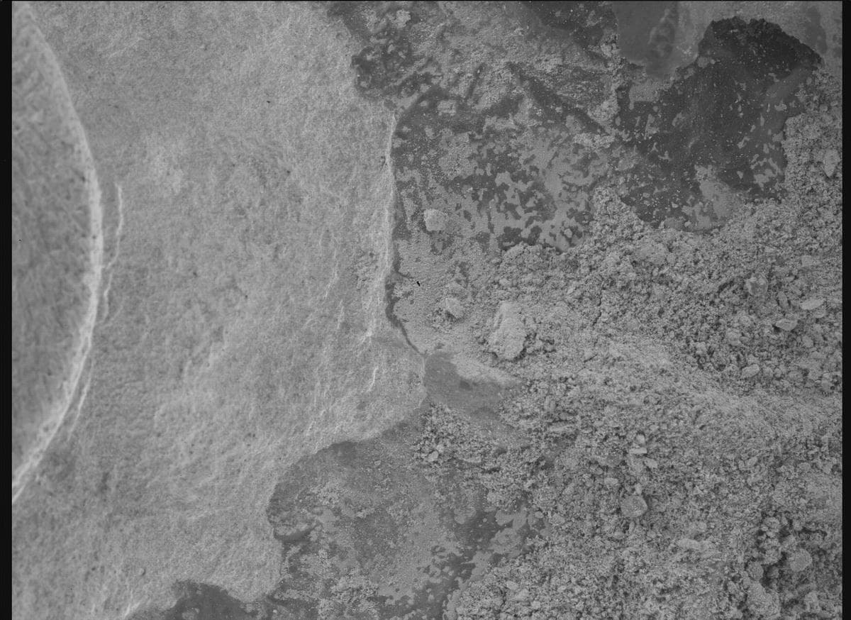 Foto de Marte da câmera SHERLOC_WATSON